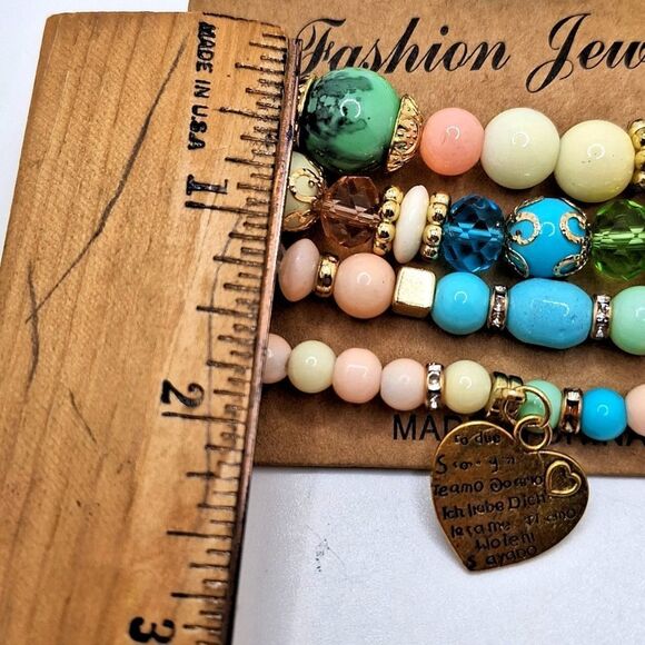 Pink and blue heart Charm bracelet Beaded accessory stone keepsake - Picture 5 of 5